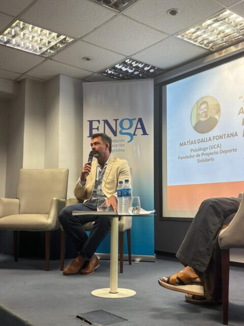 Matías Dalla Fontana en la presentación del Atlas de Inteligencia Artificial